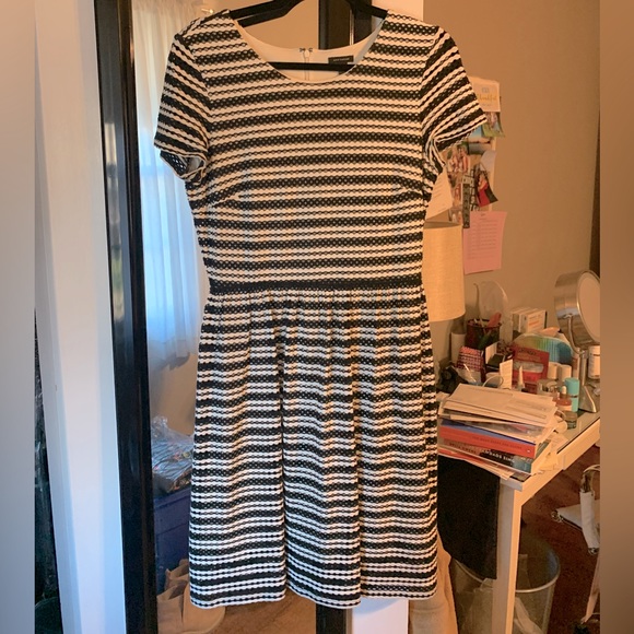 Ann Taylor white & black dress - Picture 1 of 7